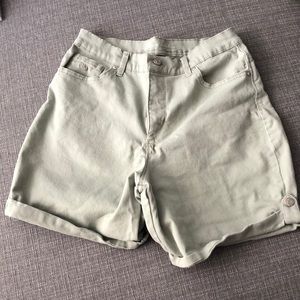 Green short
